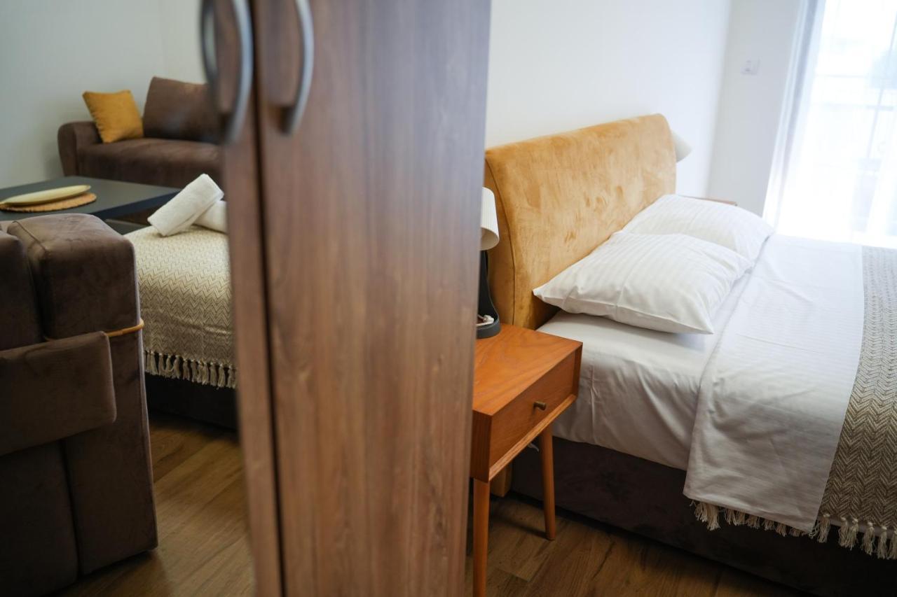 Prenociste Sole Aparthotel Vranje Eksteriør bilde